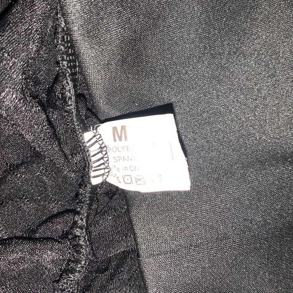 Black Butt Scrunch leggings - Picture 3 of 3